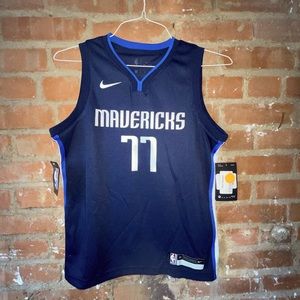 Youth SMALL Luka Doncic Swingman Jersey perfect condition